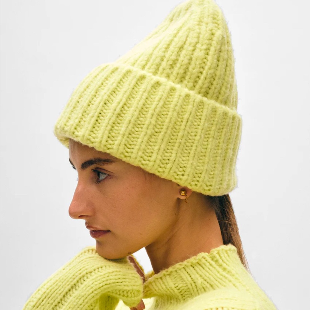 Cashmere Blend Lime Green Knit Beanie